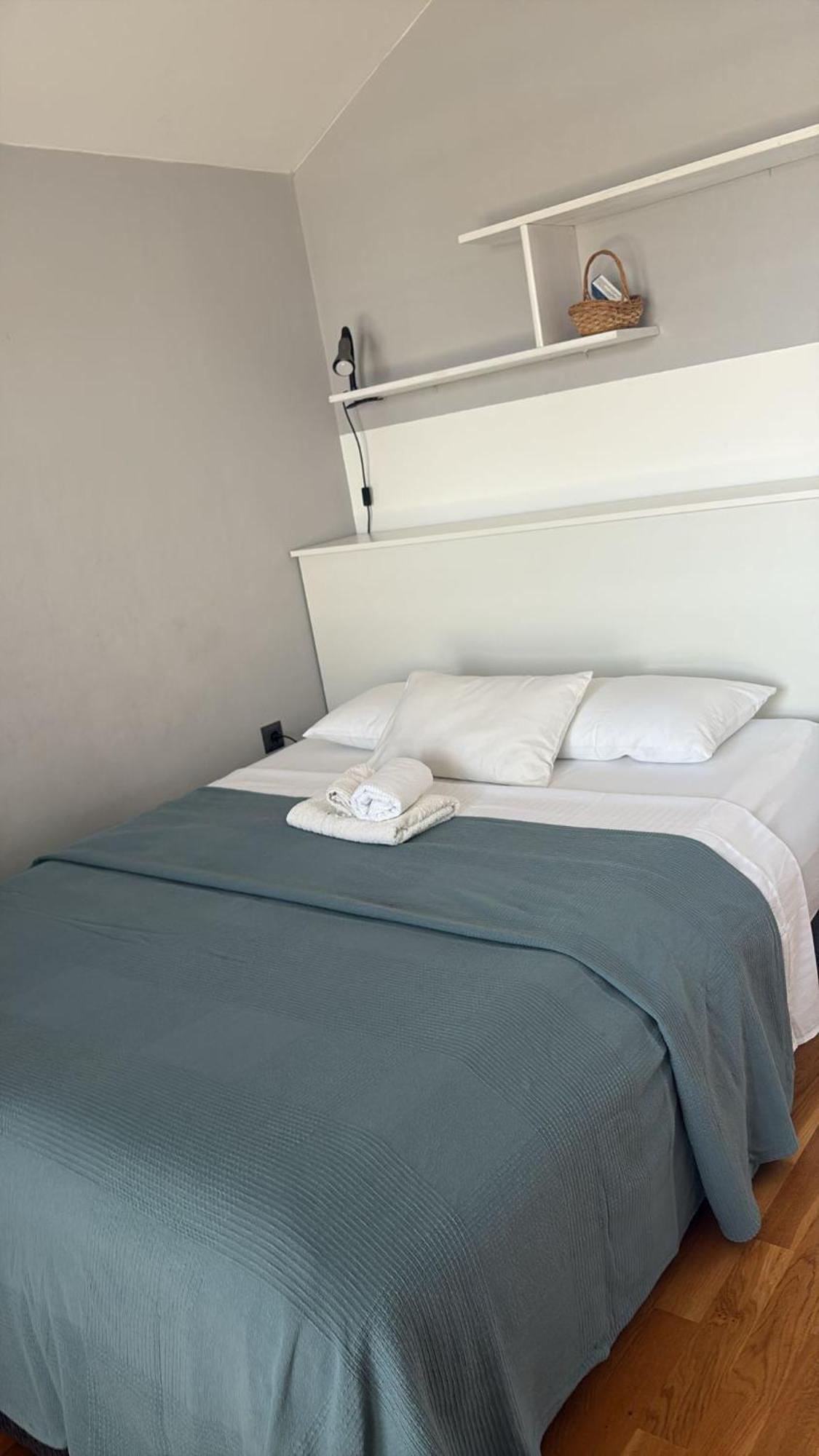 Apartmani Labud Sukosan Luaran gambar