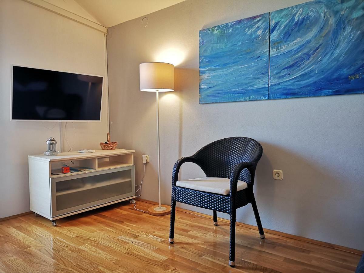 Apartmani Labud Sukosan Luaran gambar