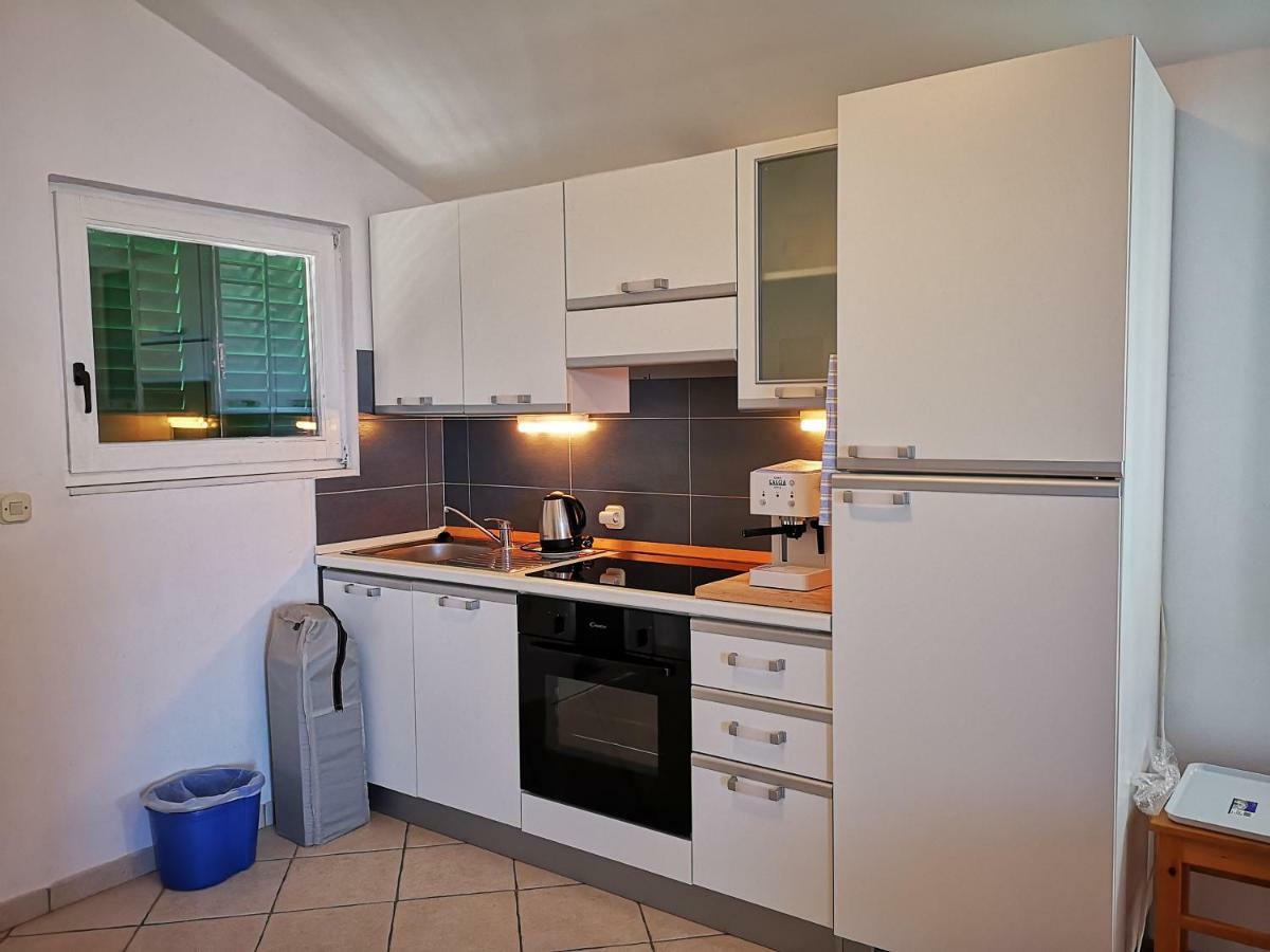 Apartmani Labud Sukosan Luaran gambar